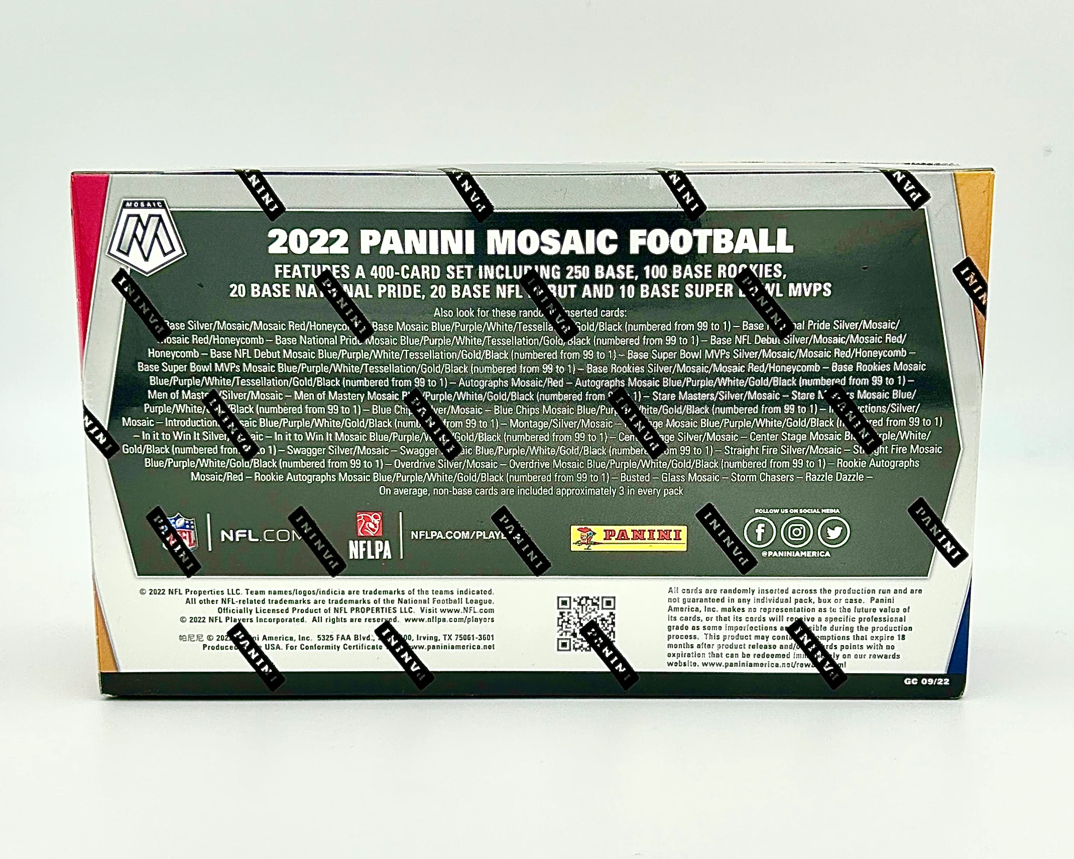 2022 Panini Mosaic Football Hobby Box - Image 2
