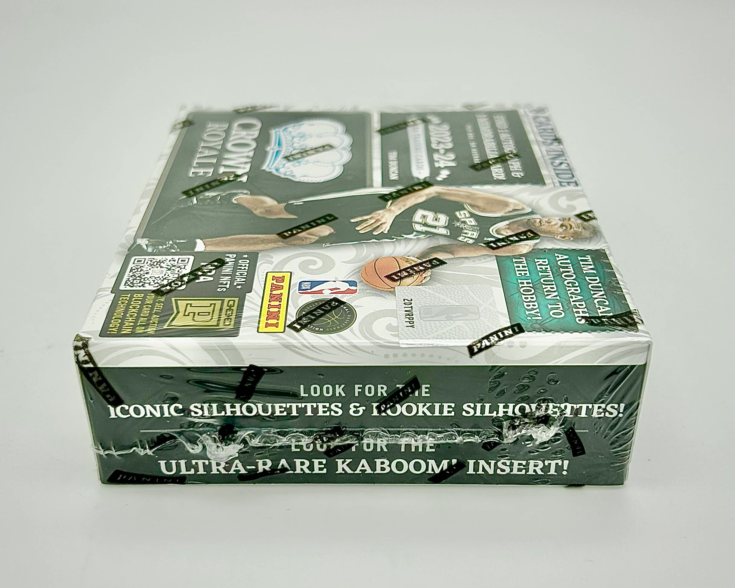 2023-24 Panini Crown Royale Basketball Hobby Box - Image 9
