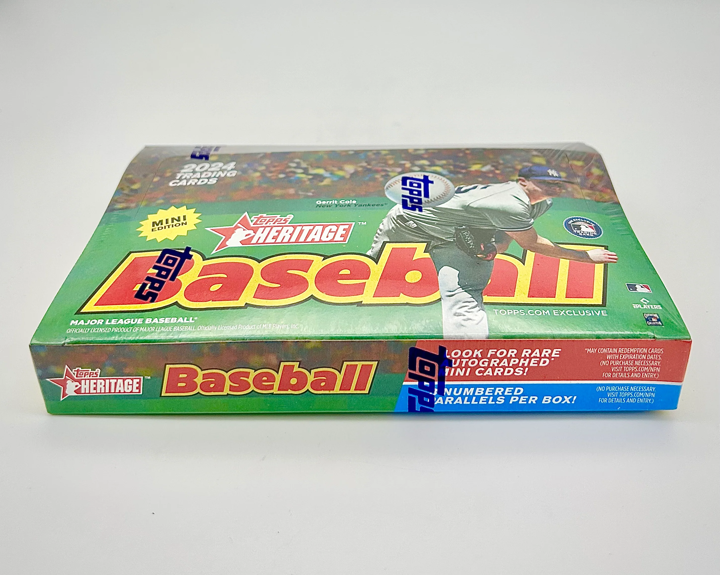 2024 Topps Heritage Baseball Mini Box - Image 2